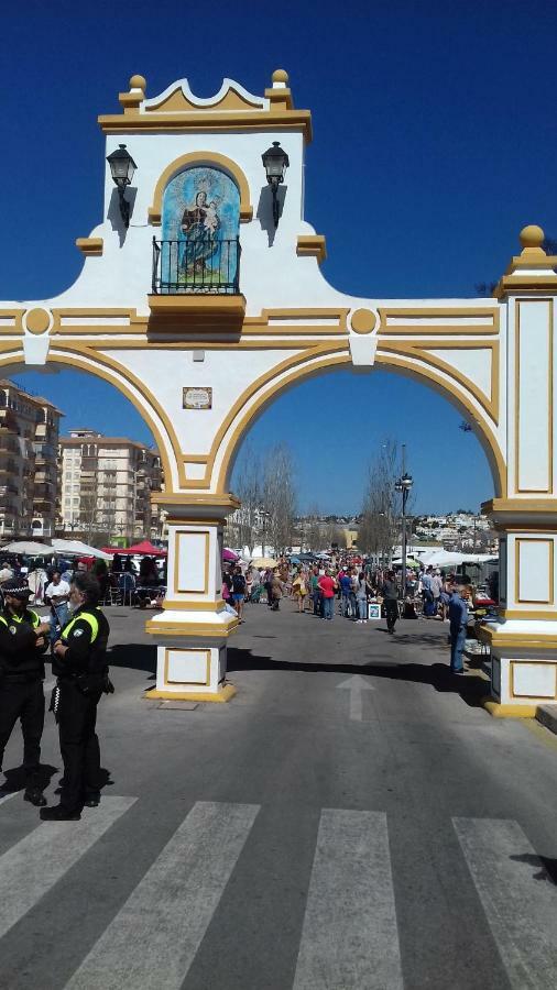 Edificio Alessandra Daire Fuengirola Dış mekan fotoğraf